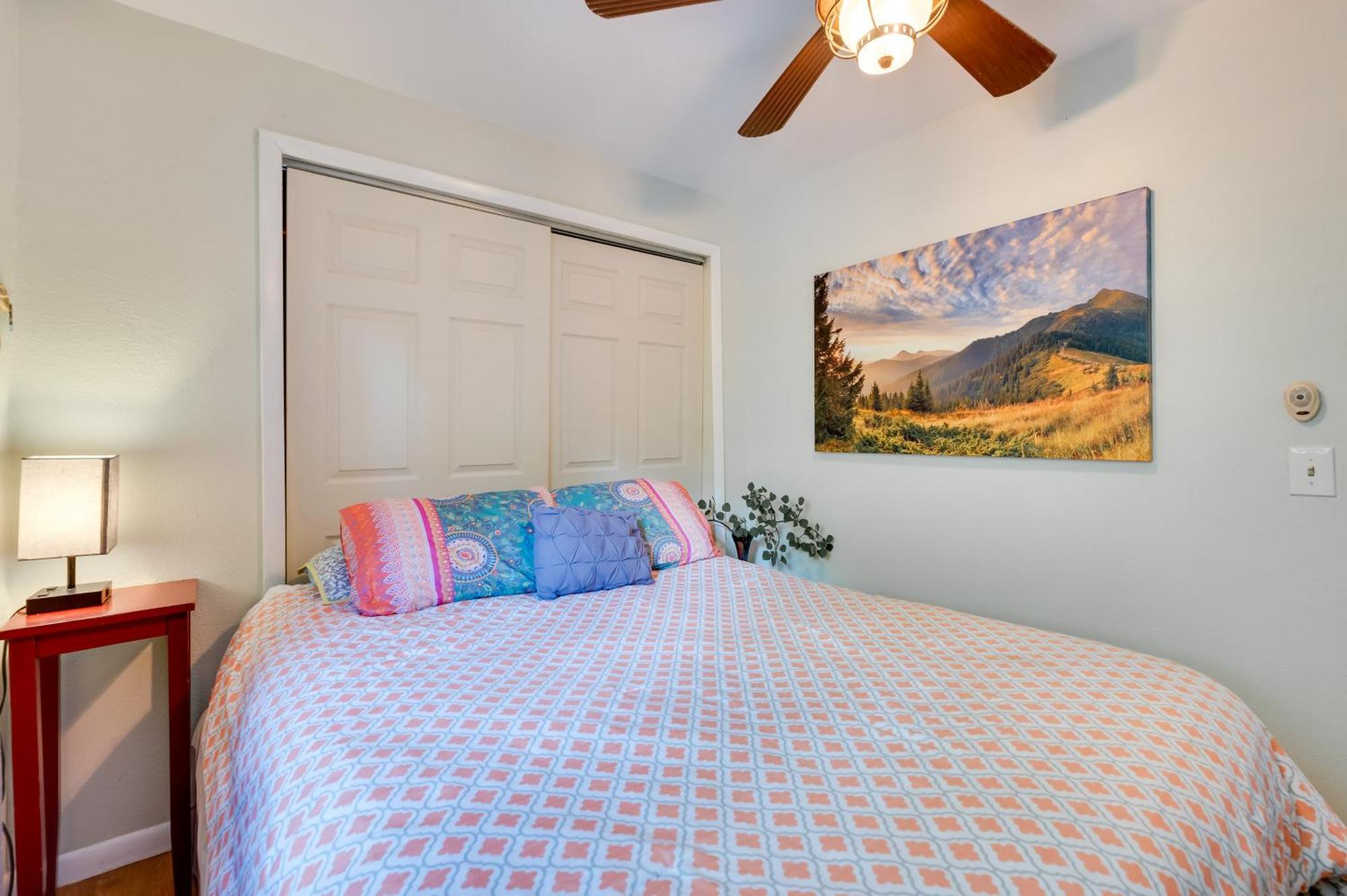 Stunning Golden Home With Deck About 35 Mi To Denver! Exterior foto