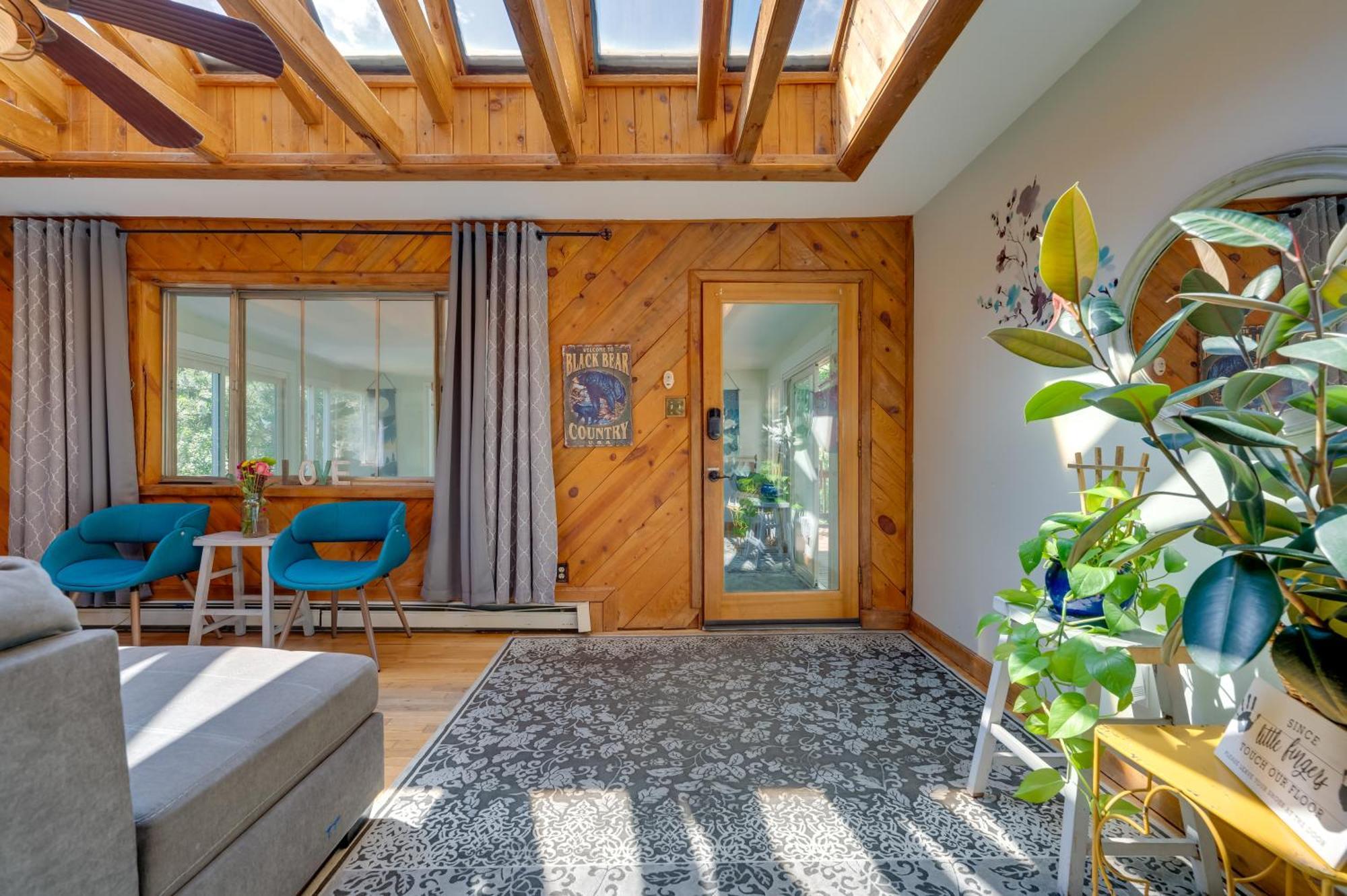 Stunning Golden Home With Deck About 35 Mi To Denver! Exterior foto